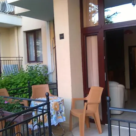 Near Cacao Beach Apartment